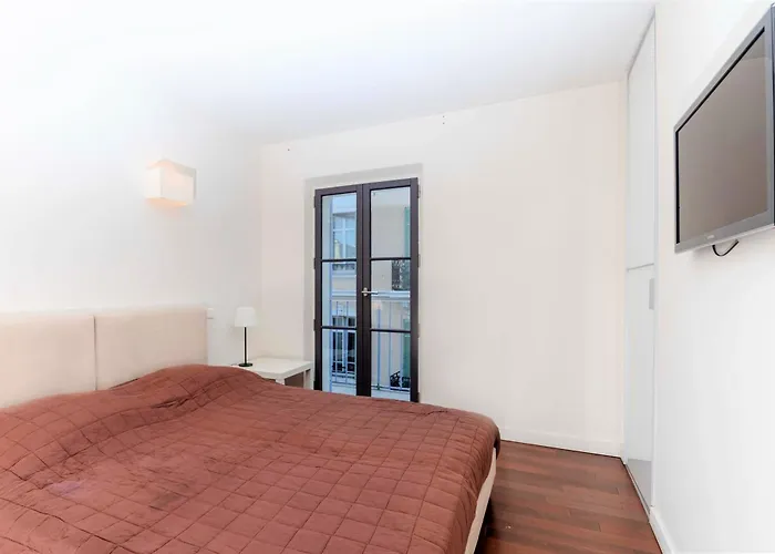 Gray D'albion 2 Bdr Apartment Cannes